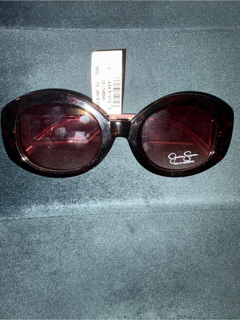 Jessica Simpson Oval Sunglasses in Burgundy Tortoise